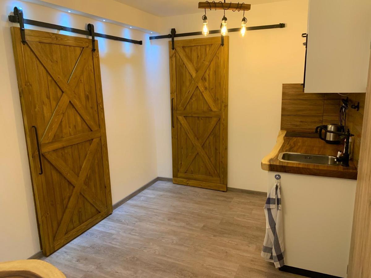Apartmany Pod Kloboukem 亚希莫夫 外观 照片